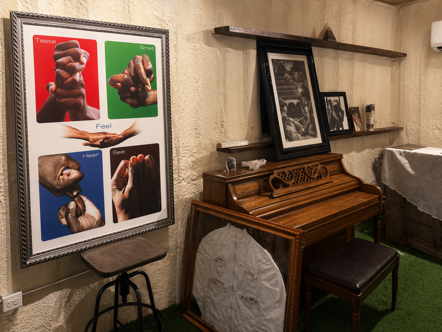 Interior with artworks and antiques